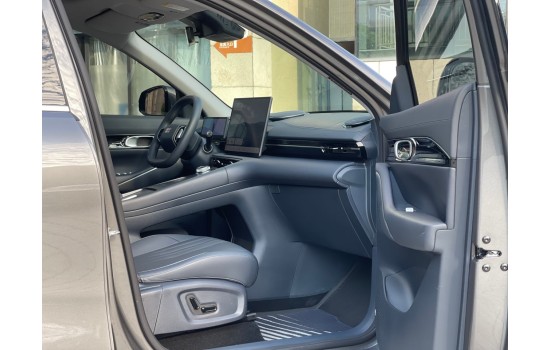 Geely Galaxy E5 2WD, 2025 (7), модель 2026 года, пробег 4 тысячи км